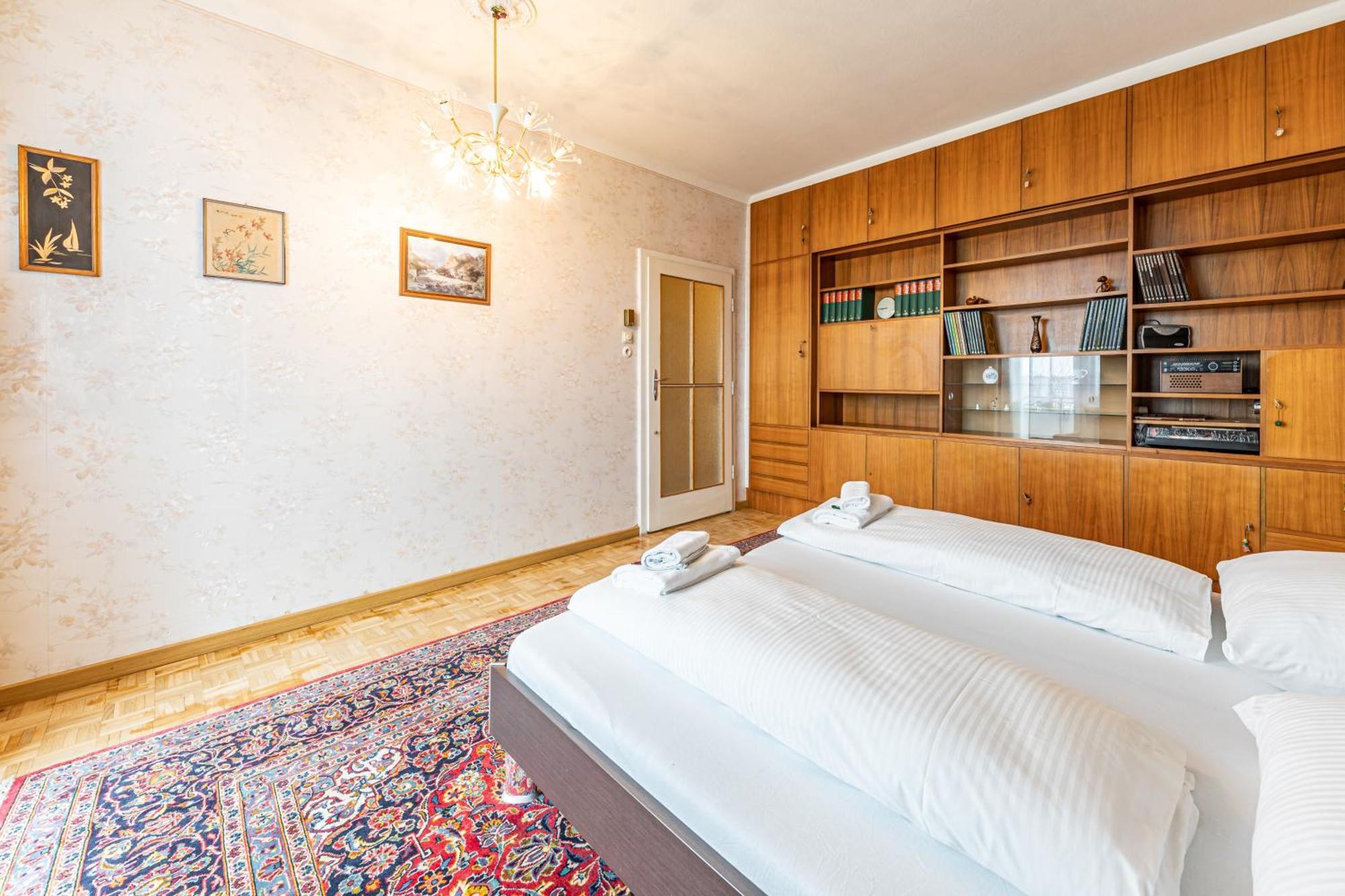 Vintage + View + Balcony - The Original Apartament *